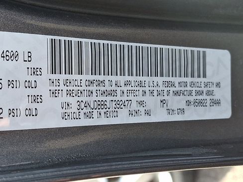 Used 2018 Jeep Compass Latitude w/ Popular Equipment Group image 27