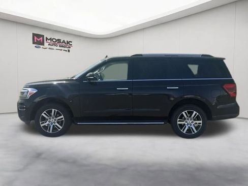 Used 2022 Ford Expedition Limited AWD/4WD image 5