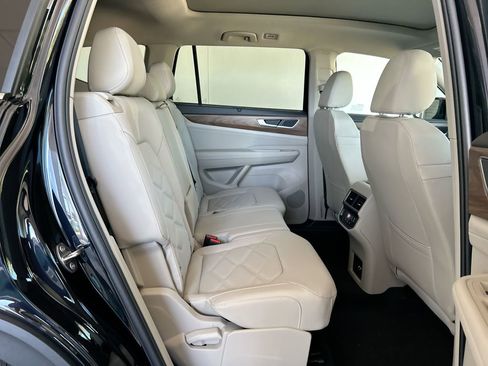 New 2026 Volkswagen Atlas SE image 39