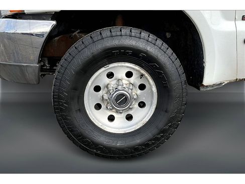 Used 2000 Ford F250 XLT image 32