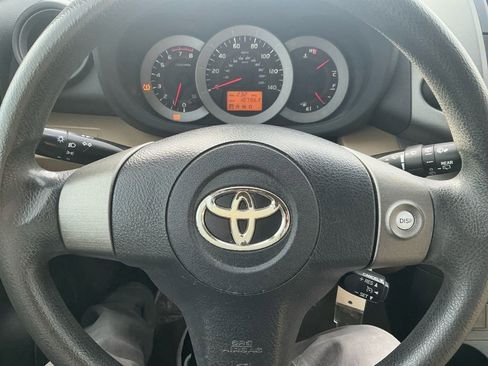 Used 2011 Toyota RAV4 2WD image 24