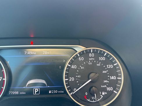 Certified 2023 Nissan Sentra SV FWD image 34