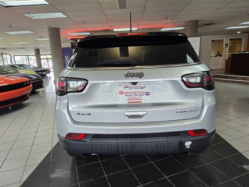 Used 2025 Jeep Compass Limited w/ Elite Group AWD/4WD image 4