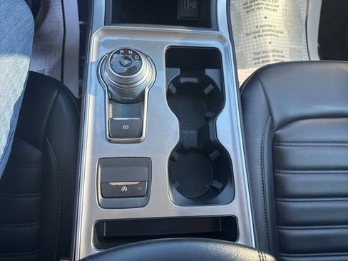 Used 2024 Ford Edge SEL w/ Convenience Package image 11