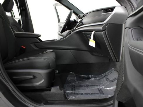 New 2026 Jeep Grand Cherokee L 4WD image 22