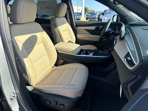 New 2026 Buick Enclave Preferred w/ Power Package AWD/4WD image 10