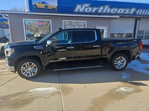Used 2021 GMC Sierra 1500 SLT w/ SLT Premium Package image 2