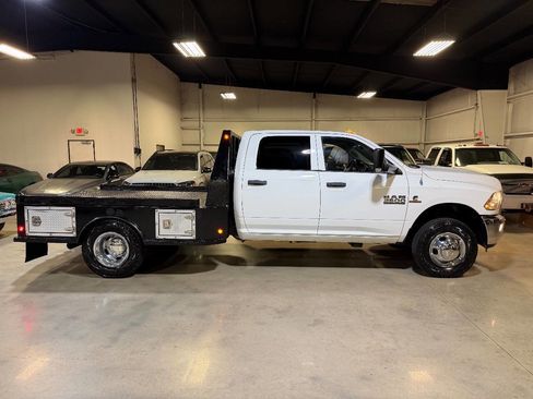 Used 2013 RAM 3500 Tradesman w/ Chrome Appearance Group image 40