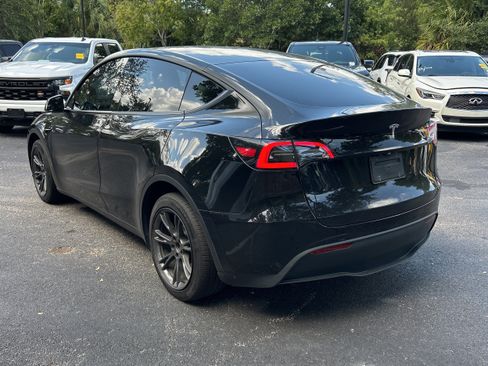 Used 2025 Tesla Model Y Long Range AWD/4WD image 11