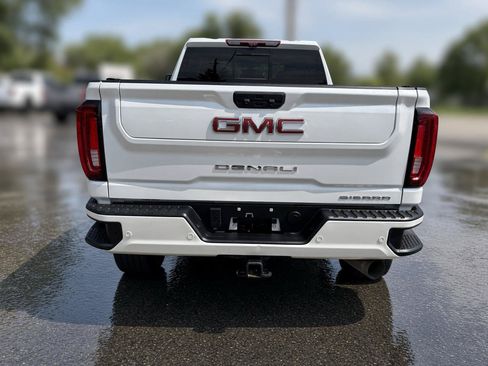 Used 2022 GMC Sierra 2500 Denali w/ Denali Ultimate Package AWD/4WD image 5