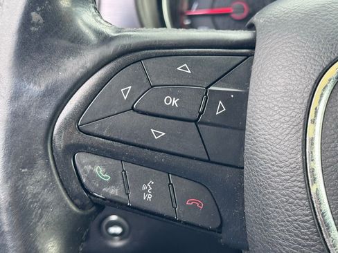 Used 2015 Dodge Charger SE image 8