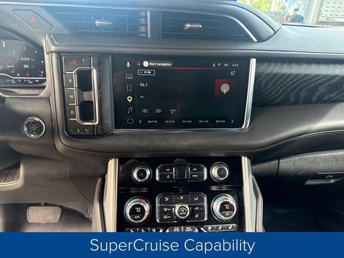 Used 2023 GMC Yukon XL Denali w/ Denali Reserve Package RWD image 18