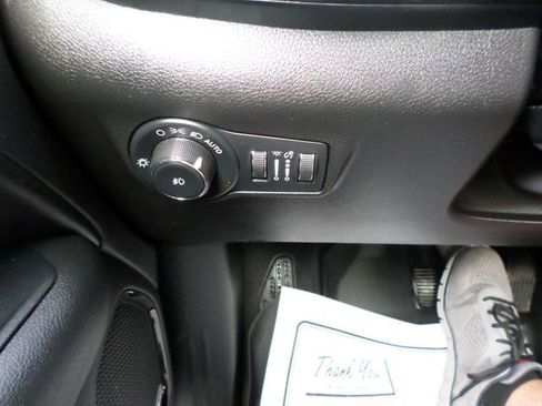 Used 2023 Jeep Compass Trailhawk w/ Sun and Sound Group AWD/4WD image 31