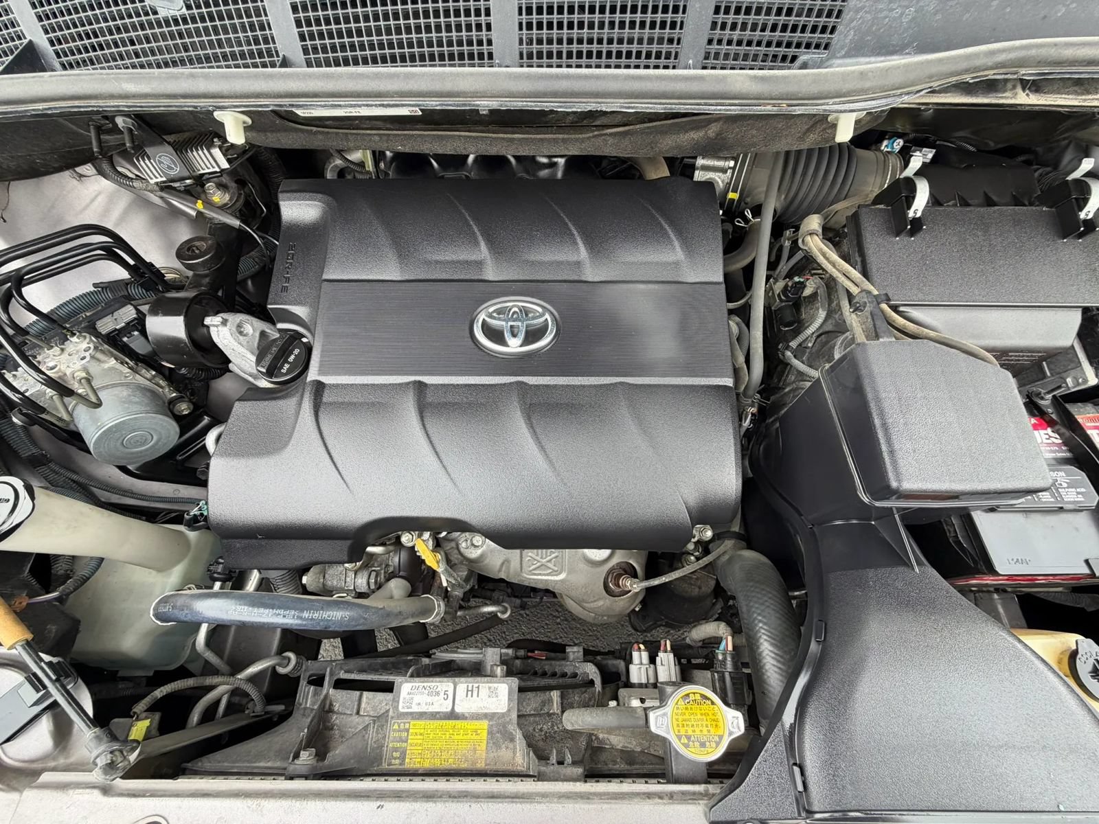 Used 2015 Toyota Sienna L FWD image 27