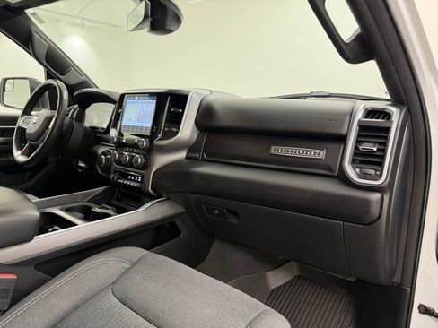 Used 2022 RAM 1500 Big Horn AWD/4WD image 35
