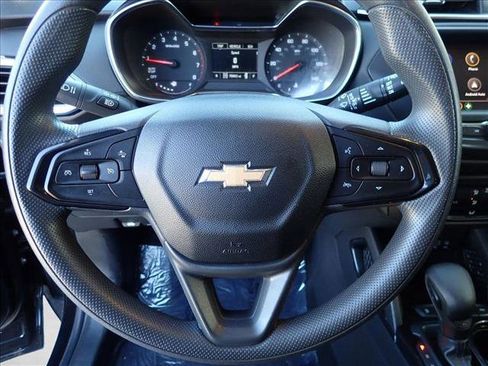 Used 2021 Chevrolet TrailBlazer LT AWD/4WD image 13