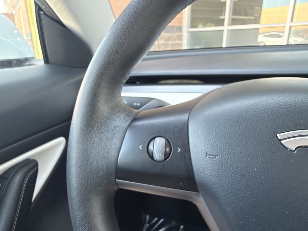 Used 2021 Tesla Model 3 Standard Range Plus RWD image 29