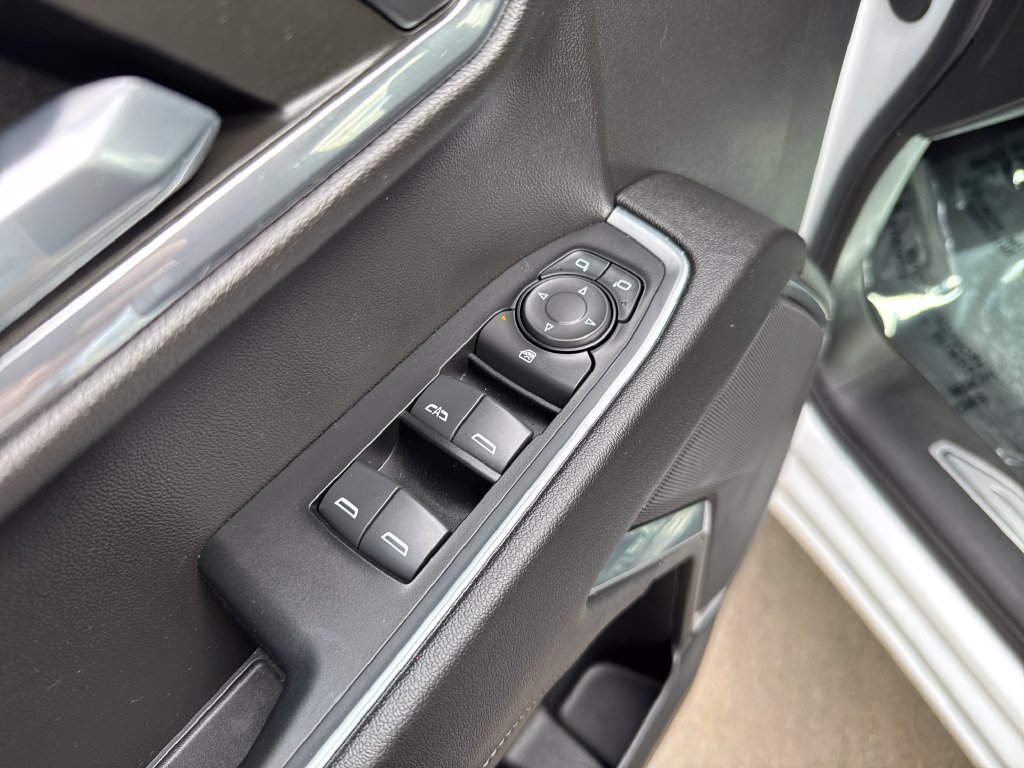 Used 2024 Chevrolet Silverado 1500 LT AWD/4WD image 11