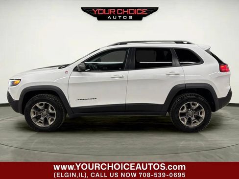Used 2019 Jeep Cherokee Trailhawk w/ Cold Weather Group AWD/4WD image 2