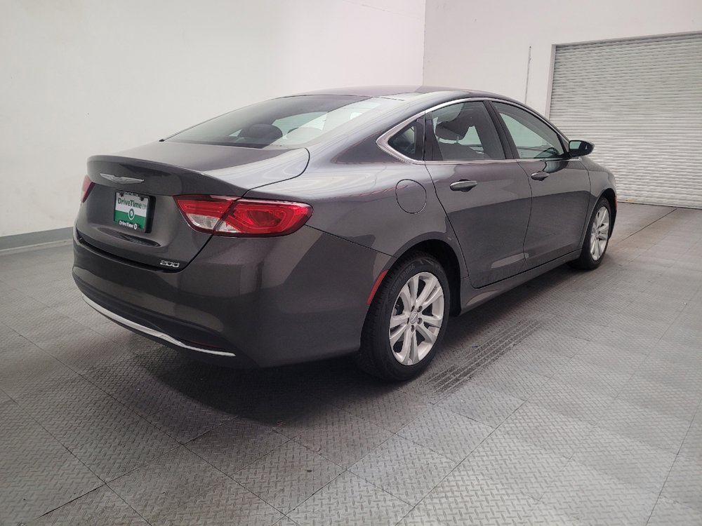 Used 2015 Chrysler 200 Limited FWD image 10