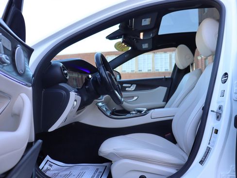 Used 2019 Mercedes-Benz E 300 4MATIC w/ Premium 1 Package image 11