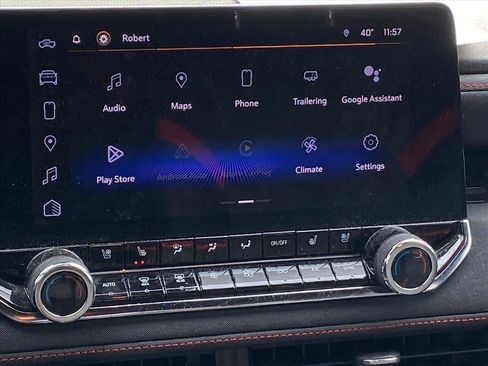 Used 2023 Chevrolet Colorado Z71 w/ Z71 Convenience Package 2 image 11