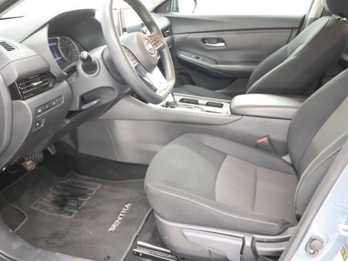 Used 2024 Nissan Sentra SV FWD image 8