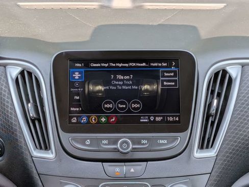 Used 2025 Chevrolet Malibu LT FWD image 19