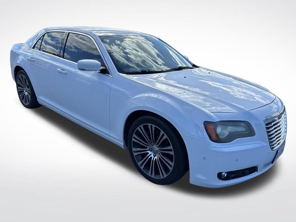 Used 2013 Chrysler 300 S w/ Light Group RWD image 2