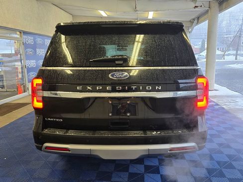 Used 2024 Ford Expedition Limited image 6