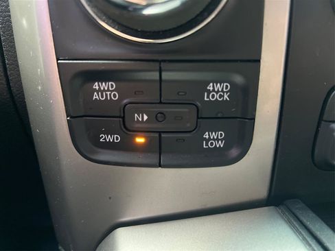 Used 2015 RAM 1500 Big Horn AWD/4WD image 40