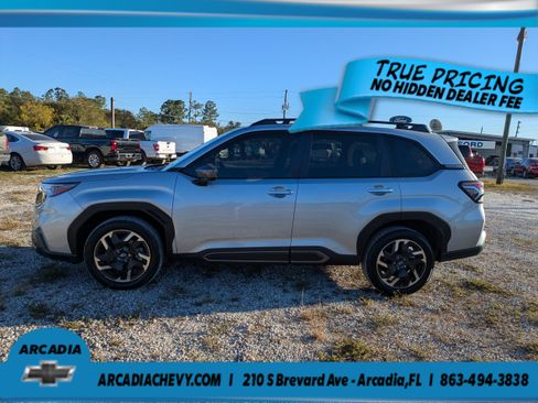 Used 2025 Subaru Forester Limited AWD/4WD image 7