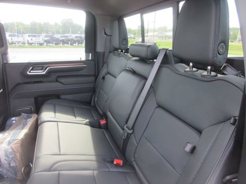 New 2026 GMC Sierra 3500 Denali w/ Denali Reserve Package AWD/4WD image 13
