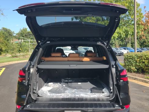 Used 2026 BMW X5 xDrive40i w/ Climate Comfort Package image 7