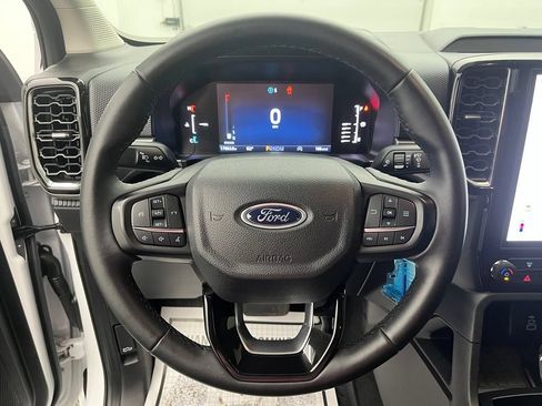 Used 2024 Ford Ranger XLT w/ FX4 Off-Road Package AWD/4WD image 18
