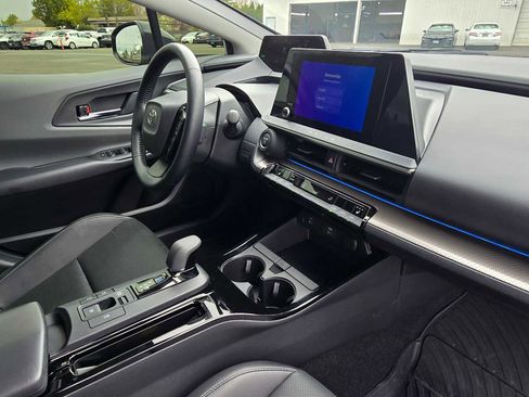 Used 2026 Toyota Prius XLE image 13