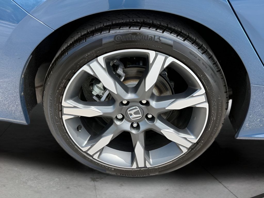 Certified 2025 Honda Civic Sport Touring image 39
