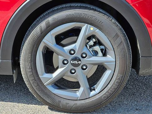 Used 2025 Kia K4 LXS FWD image 5