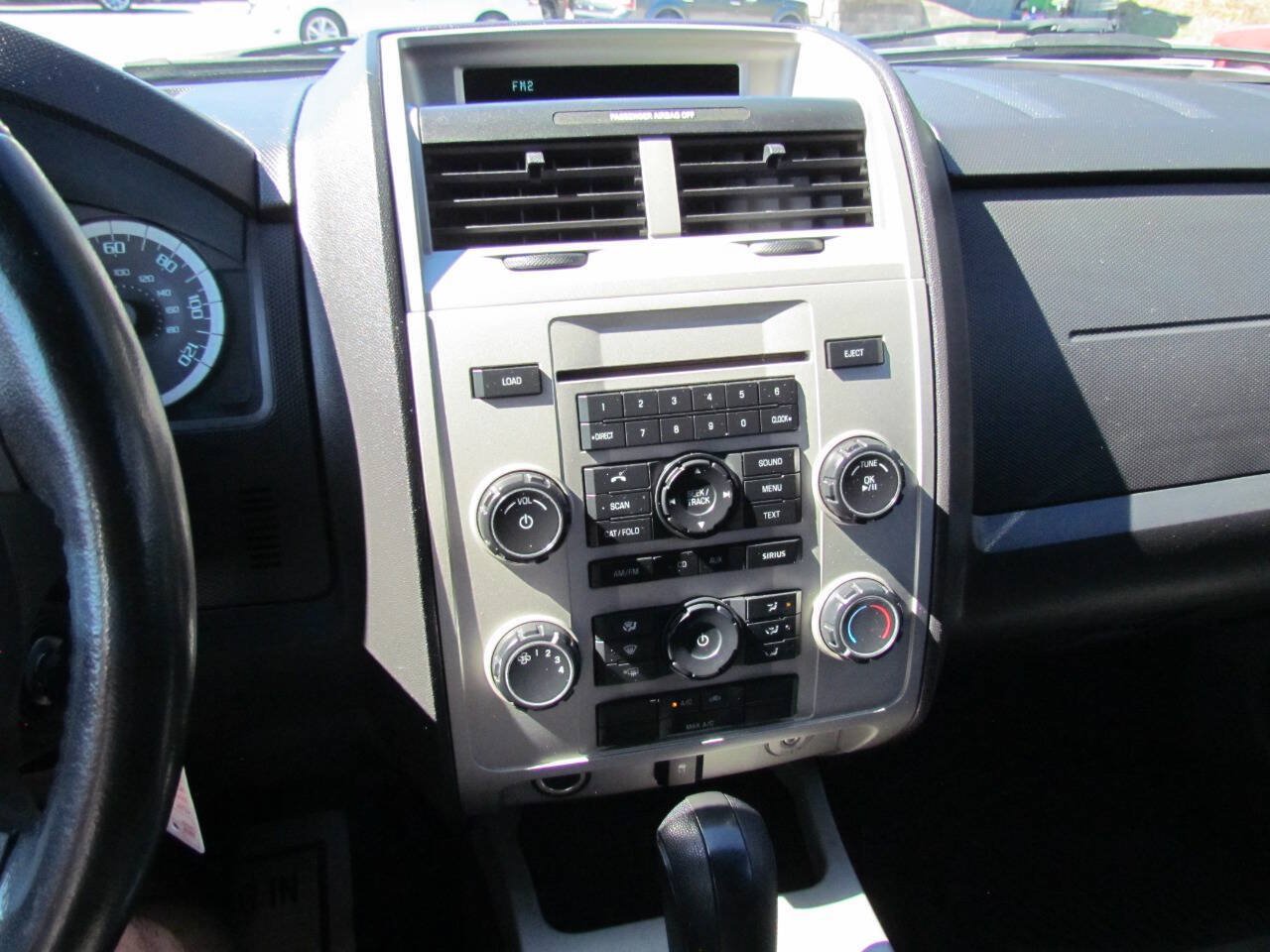 Used 2010 Ford Escape XLT FWD image 20