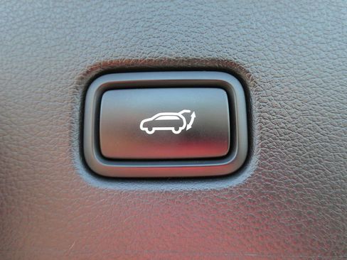 Used 2023 Hyundai Palisade Limited AWD/4WD image 21