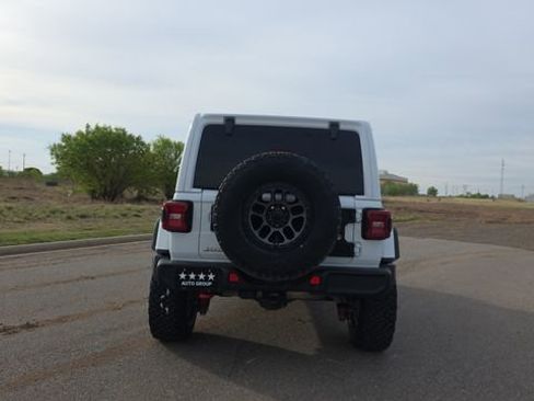 Used 2022 Jeep Wrangler Unlimited Rubicon w/ Xtreme Recon 35" Tire Package image 7