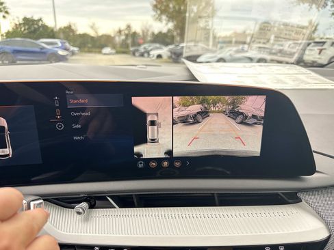 New 2026 Cadillac Optiq Luxury 2 image 27