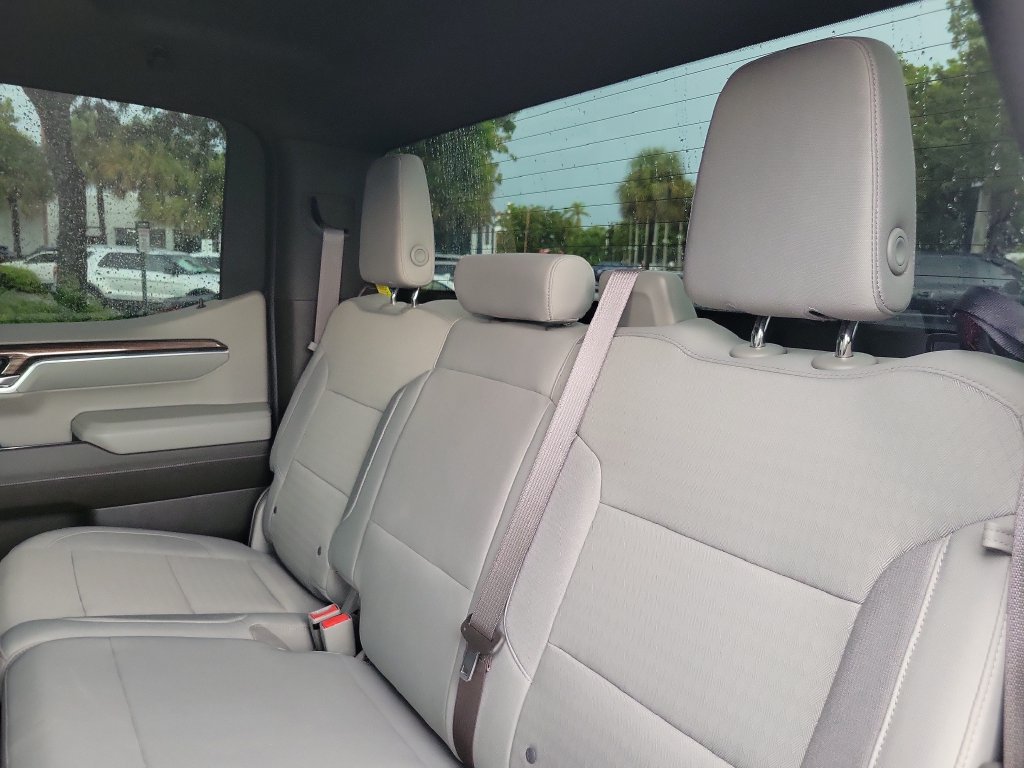 Used 2023 Chevrolet Silverado 1500 RST AWD/4WD image 13