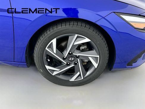 Used 2024 Hyundai Elantra Limited FWD image 37