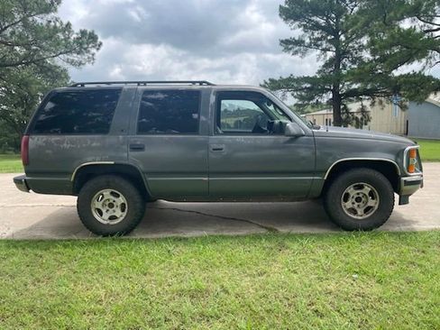 Used 1999 Chevrolet Tahoe 4WD w/ Skid Plate Pkg image 9