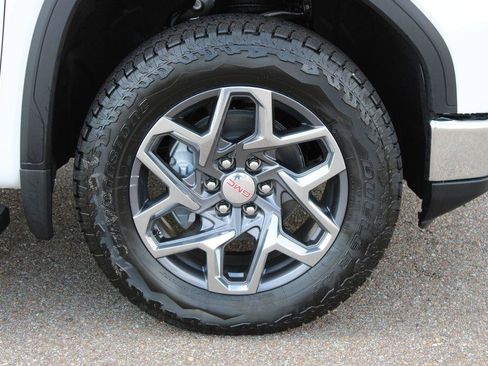 New 2026 GMC Sierra 1500 SLT w/ SLT Premium Plus Package AWD/4WD image 5