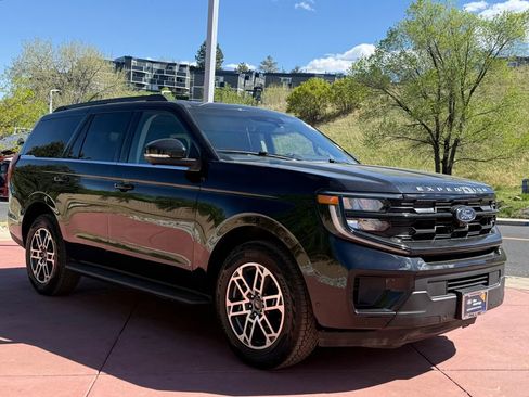 Used 2025 Ford Expedition Active image 1