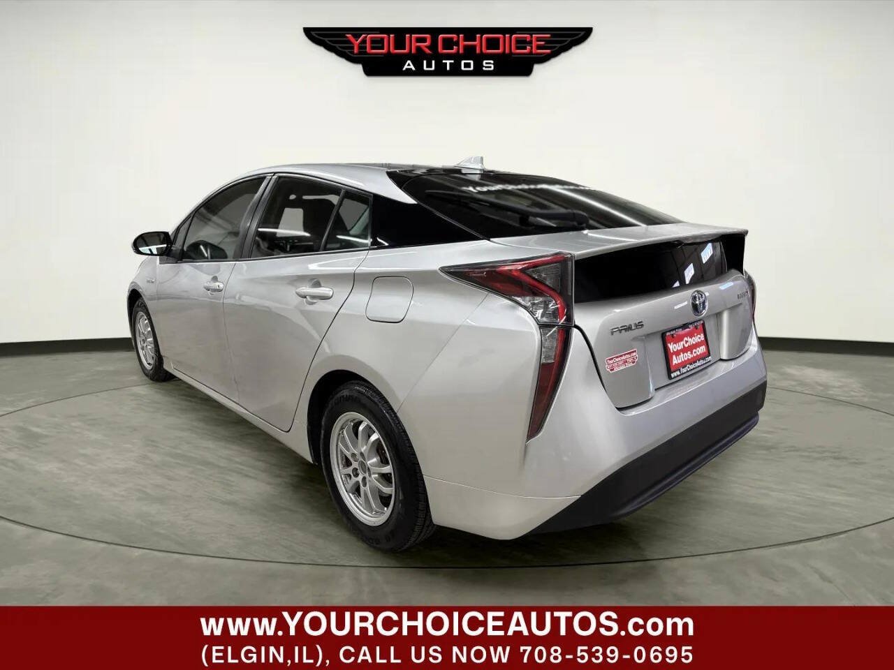 Used 2016 Toyota Prius Two FWD image 3