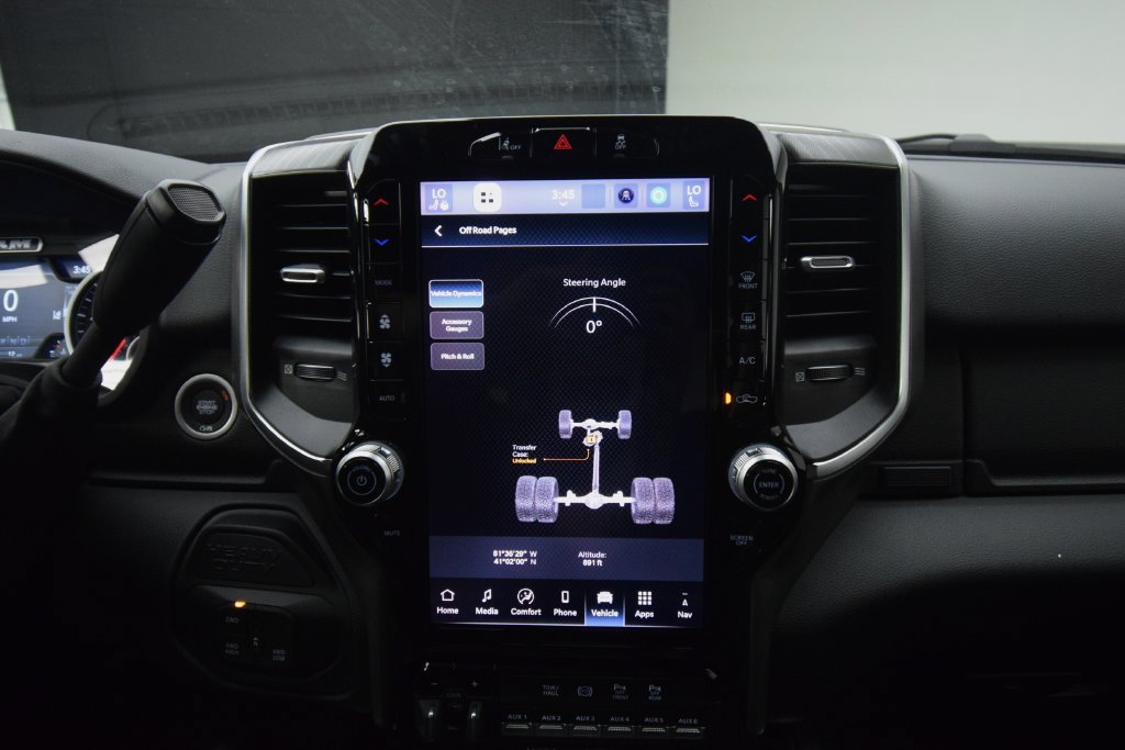 New 2026 RAM 3500 Big Horn AWD/4WD image 21