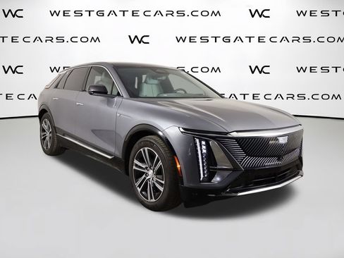 Used 2023 Cadillac Lyriq 2WD image 44